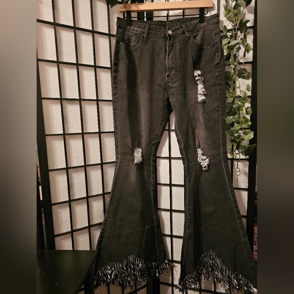 Women's Distressed‎ Extra Flare Jeans Size Large